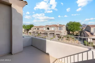 Photo #5: 6945109 Listing 