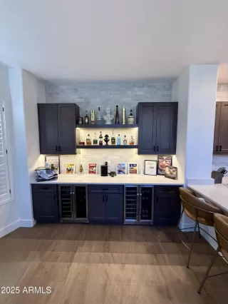 Photo #2: 6945169 Listing