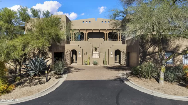 MLS: 6945416 Condo For Sale