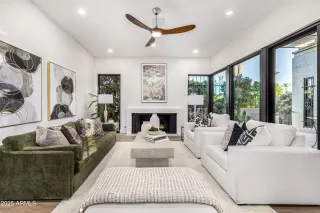 Photo #3: 6945503 Listing 