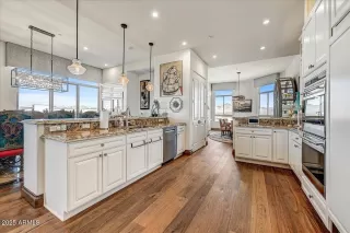 Photo #5: 6945578 Listing 