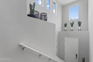 Photo #4: 6945647 Listing 