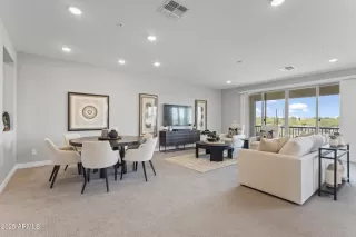 Photo #5: 6945647 Listing 