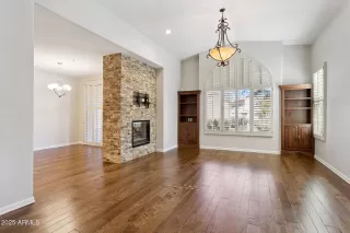 Photo #4: 6945713 Listing 