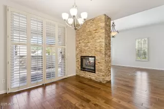 Photo #6: 6945713 Listing 