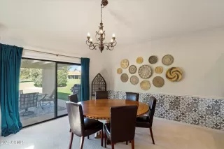 Photo #5: 6945756 Listing