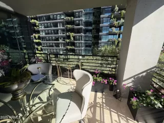 Photo #1: 6945786 Listing 