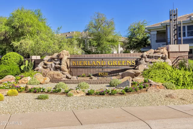 MLS: 6945872 Condo For Sale