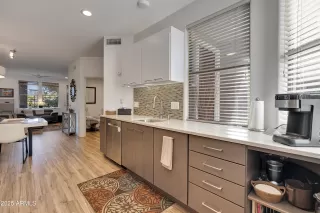 Photo #6: 6945872 Listing 