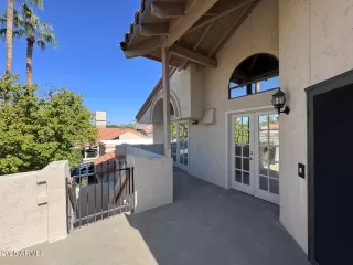 Photo #3: 6945899 Listing