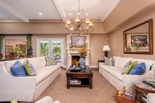 Photo #6: 6945982 Listing 