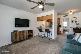 Photo #1: 6946355 Listing