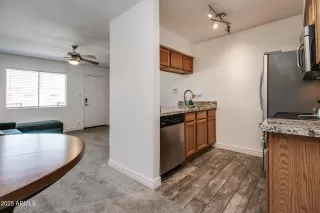 Photo #2: 6946355 Listing