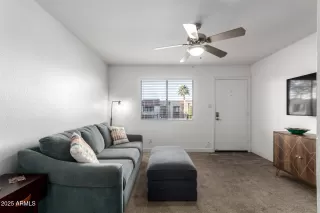 Photo #6: 6946355 Listing