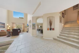 Photo #5: 6946383 Listing 