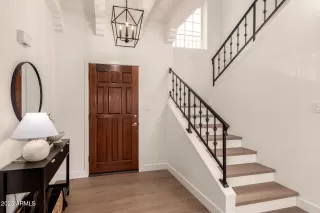 Photo #2: 6946552 Listing 