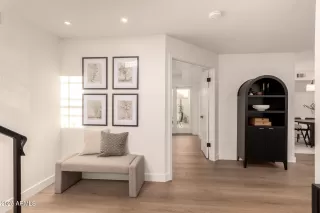 Photo #3: 6946552 Listing 