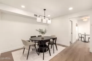 Photo #6: 6946552 Listing 