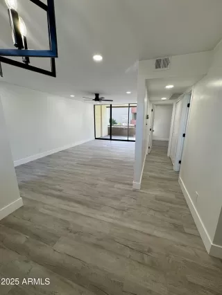 Photo #1: 6946573 Listing 