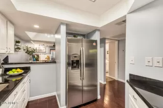 Photo #5: 6946588 Listing 