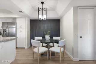 Photo #4: 6946603 Listing 