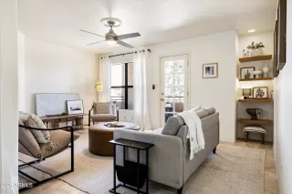 Photo #3: 6946751 Listing 