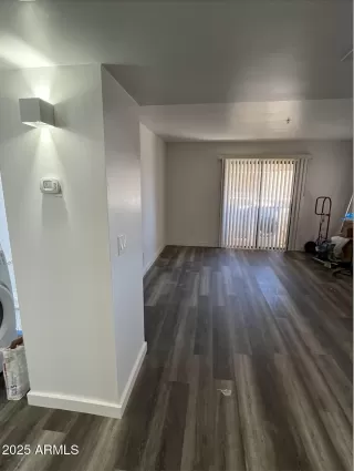 Photo #6: 6946856 Listing