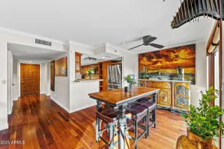 Photo #3: 6946995 Listing