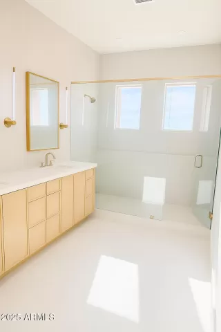 Photo #4: 6947032 Listing 