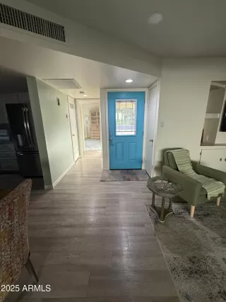 Photo #4: 6947073 Listing 