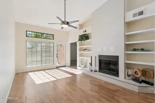 Photo #4: 6947143 Listing 