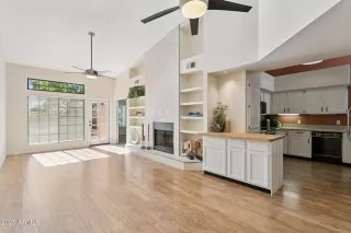 Photo #5: 6947143 Listing 