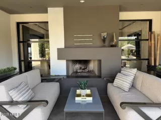 Photo #3: 6947154 Listing