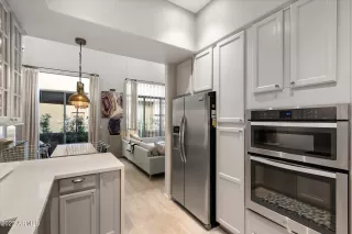 Photo #3: 6947362 Listing 