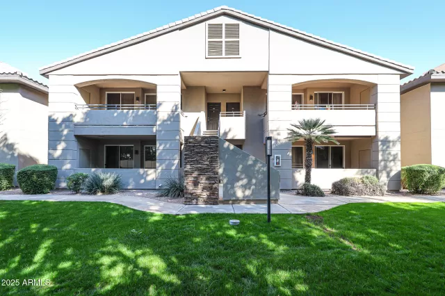 MLS: 6947388 Condo For Sale