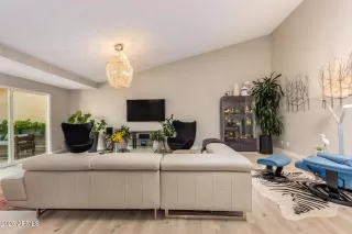 Photo #4: 6947513 Listing 