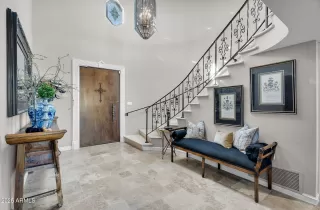 Photo #1: 6947570 Listing