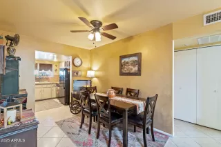 Photo #5: 6947810 Listing