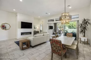 Photo #1: 6947973 Listing