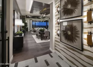 Photo #2: 6948035 Listing