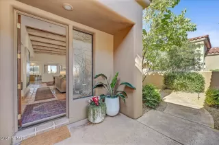 Photo #5: 6948192 Listing 