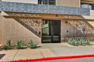 Photo #1: 6948225 Listing 