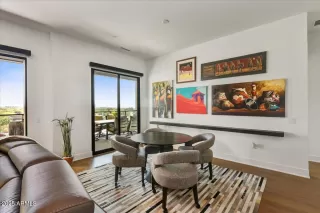 Photo #3: 6948225 Listing 