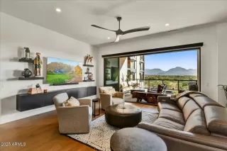 Photo #4: 6948225 Listing 