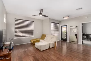 Photo #3: 6948271 Listing