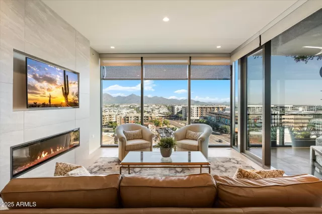 MLS: 6948347 Condo For Sale