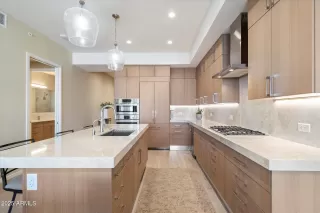 Photo #5: 6948347 Listing 