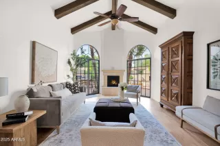 Photo #3: 6949003 Listing