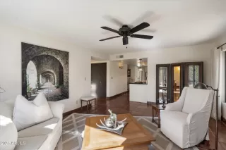 Photo #3: 6949006 Listing 