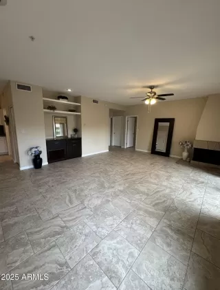 Photo #4: 6949140 Listing 